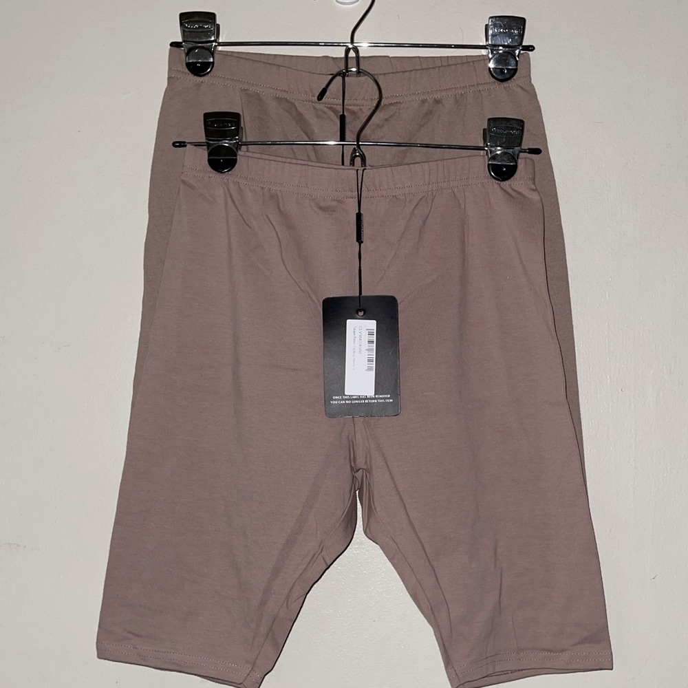 2 pack PrettyLittleThing taupe biker shorts